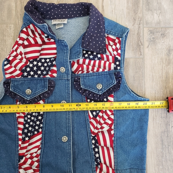 Womens Festive Vest - Picture 7 of 8